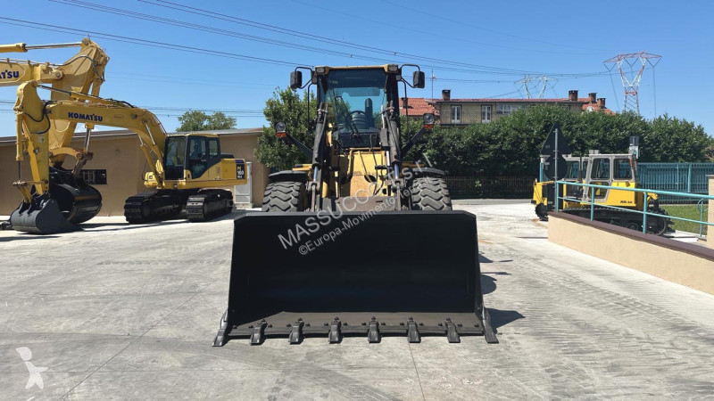 مُحمّلة Caterpillar 4X4