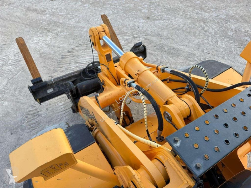 Nakladač Hyundai HL 955