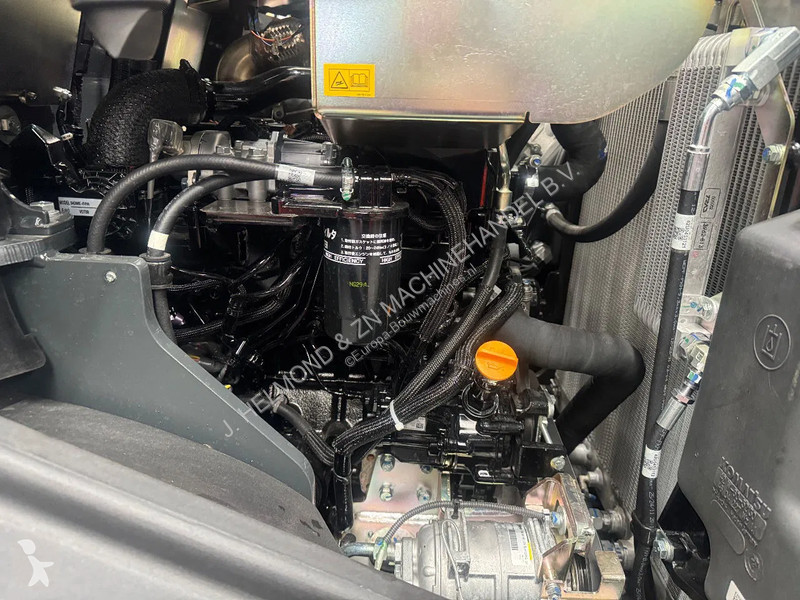 Chargeuse Komatsu WA80M-8E0 NIEUW
