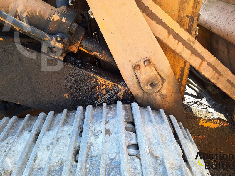 مُحمّلة Komatsu 1