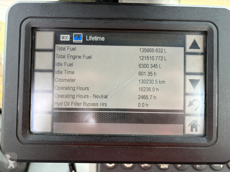 Nakladač Caterpillar 988K