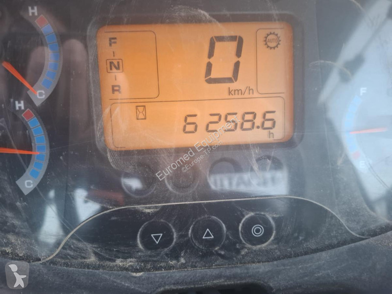 Chargeuse Hitachi