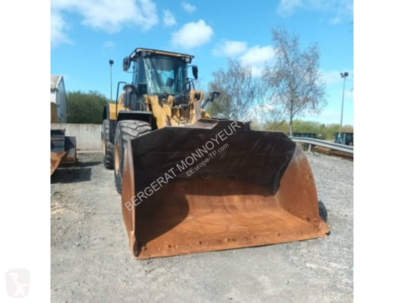 Nakladač Caterpillar 972M XE