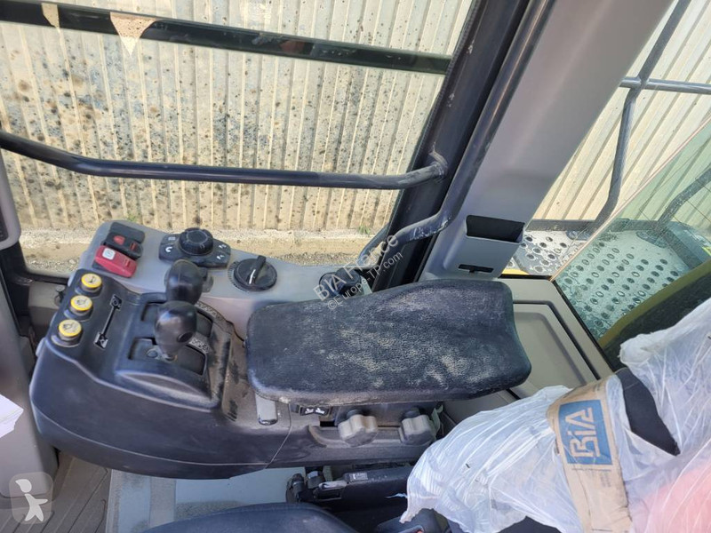 Chargeuse Komatsu WA485-11E0