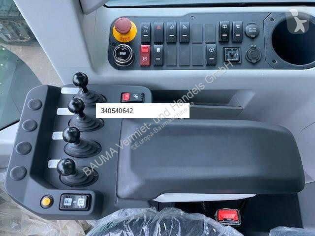 Фронтальный погрузчик LiuGong HE...