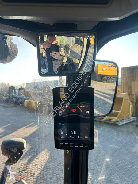 Nakladač Caterpillar only 625 hours, ac, 40 km/h