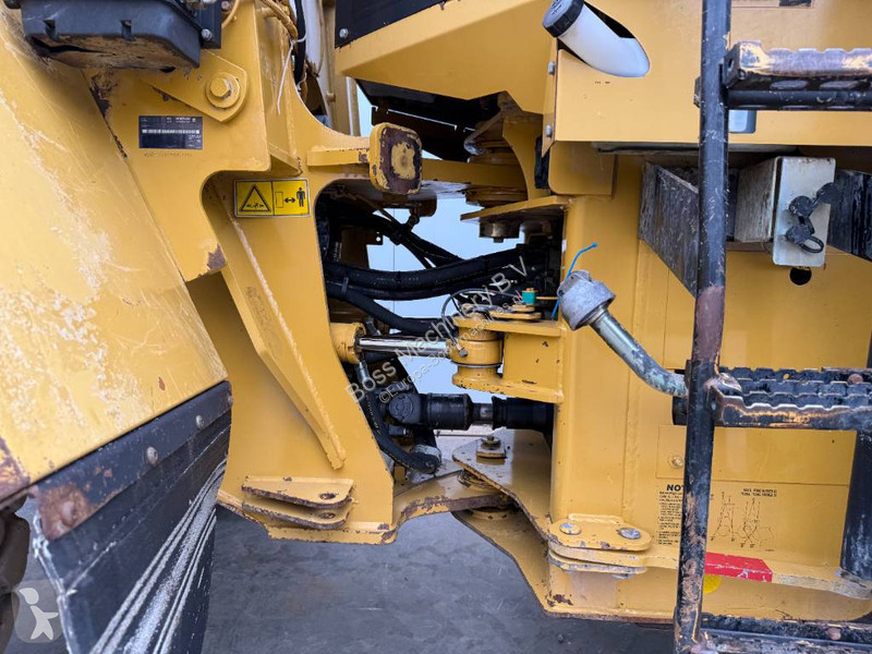 Nakladač Caterpillar 938G - Automatic Greasing...