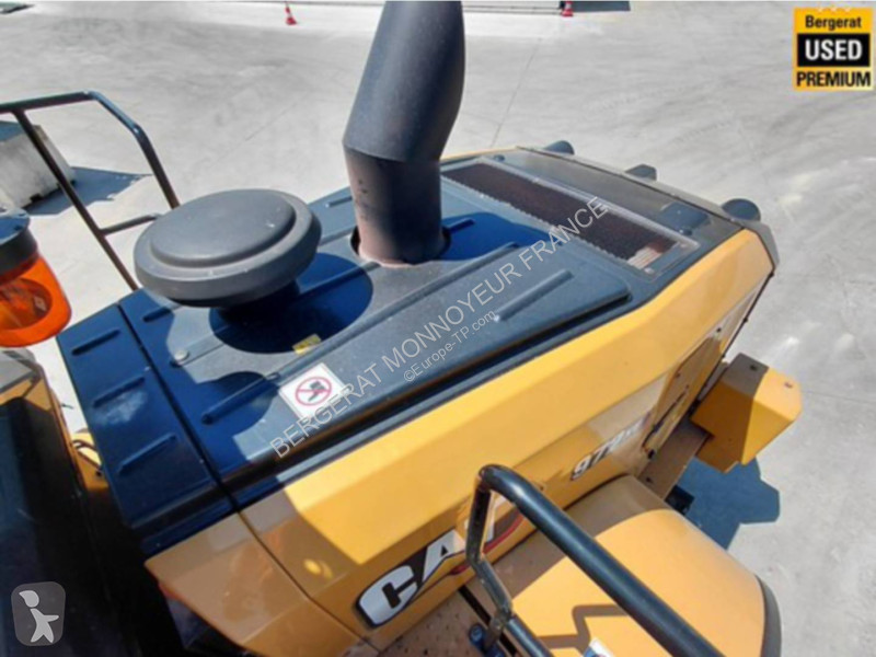 Nakladač Caterpillar 972 XE