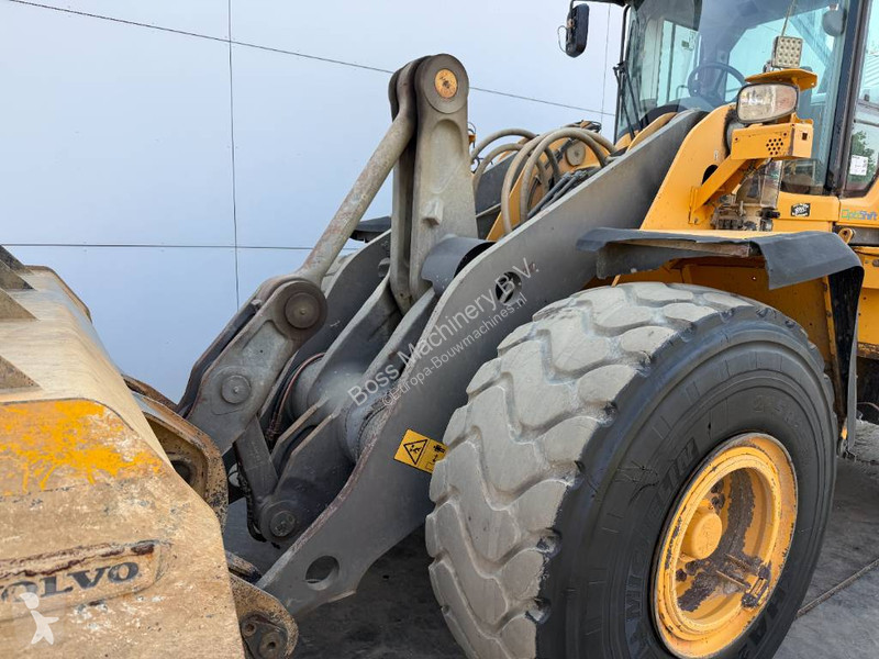 مُحمّلة Volvo - Automatic Greasing / Camera