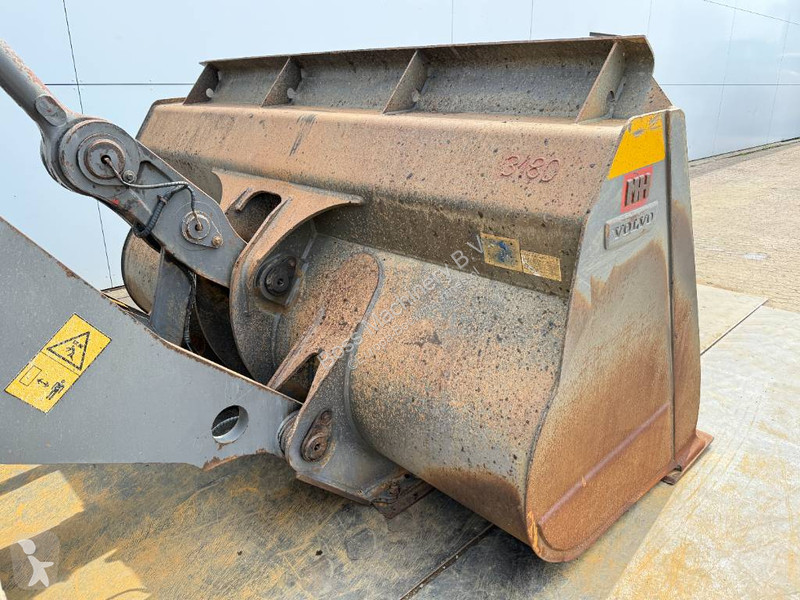 Nakladač Volvo - Automatic Greasing / Camera