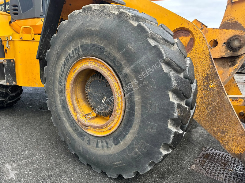 Læssemaskine JCB