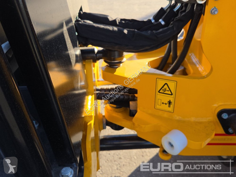 Nakladač JCB 403
