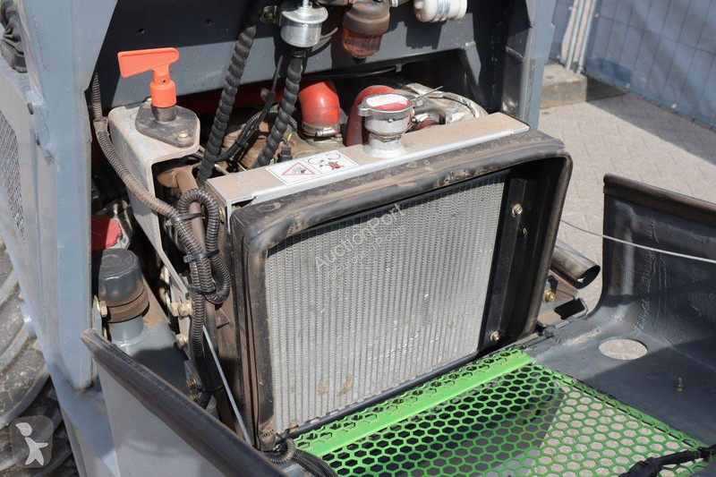 Nakladač  L1460