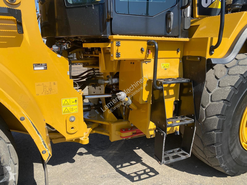 مُحمّلة Caterpillar 962 M .