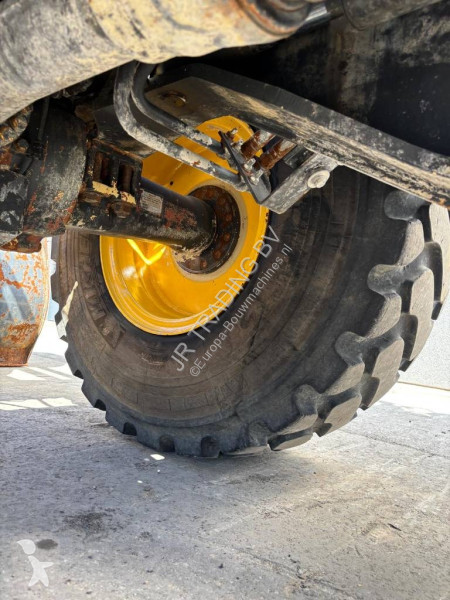Фронтальный погрузчик Komatsu WA 200-8