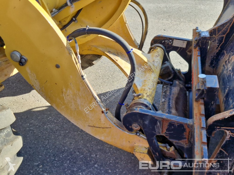 Chargeuse Caterpillar 908M