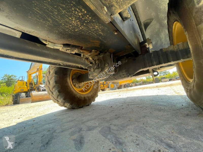 Chargeuse Komatsu WA100M-8E0