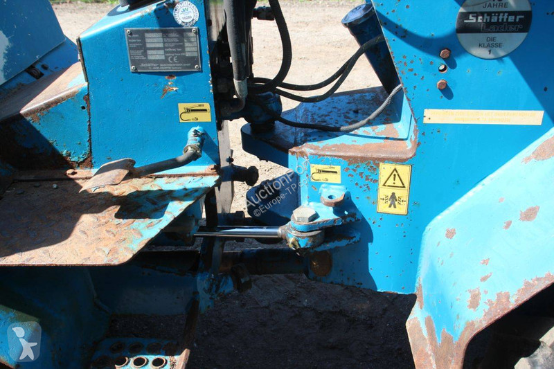 Chargeuse Schäffer 3036