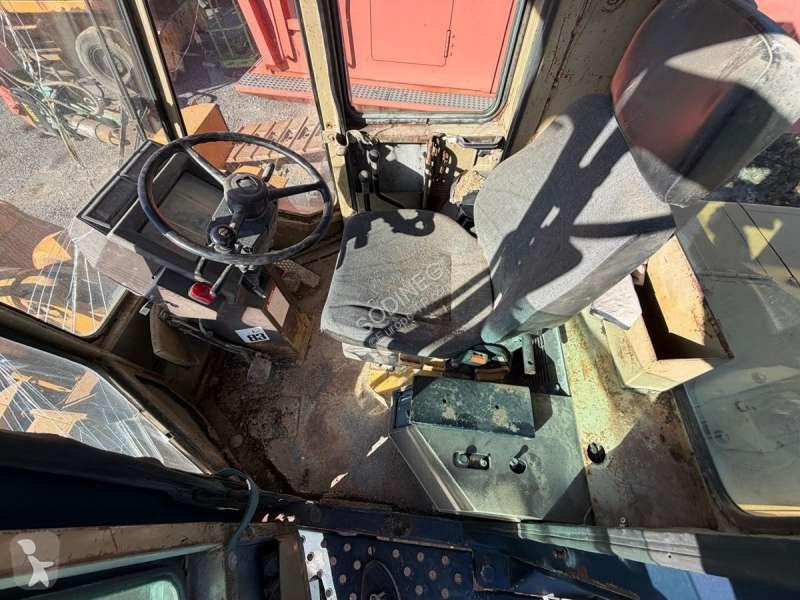 Lastare Komatsu 3201