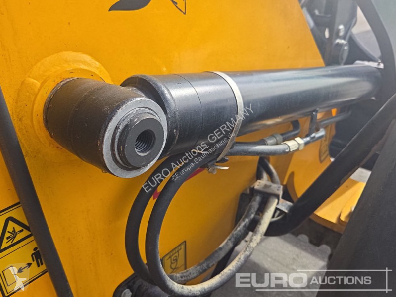 Lastare JCB 409