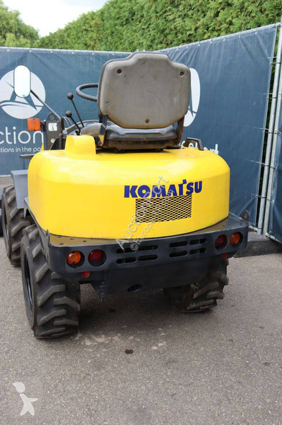 Lastare Komatsu W10-6