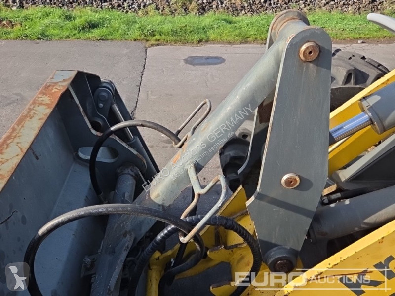 Nakladač Kramer 750