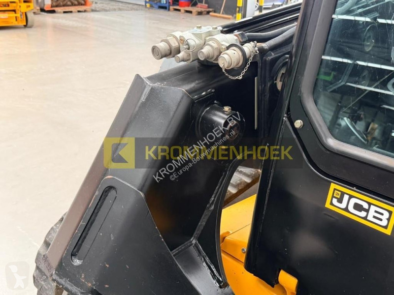 Chargeuse JCB 3TS-8T Teleskid