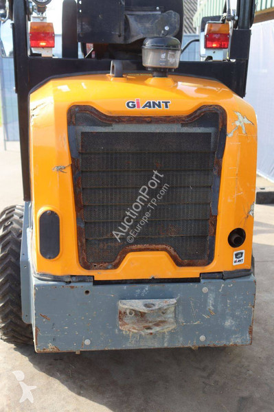 Chargeuse Giant G2300HD X-Tra