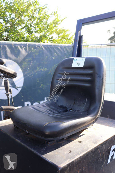 مُحمّلة Fuchs F1300