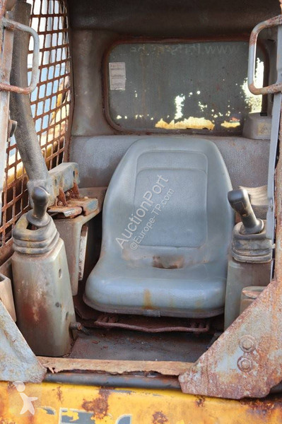 مُحمّلة Gehl R220