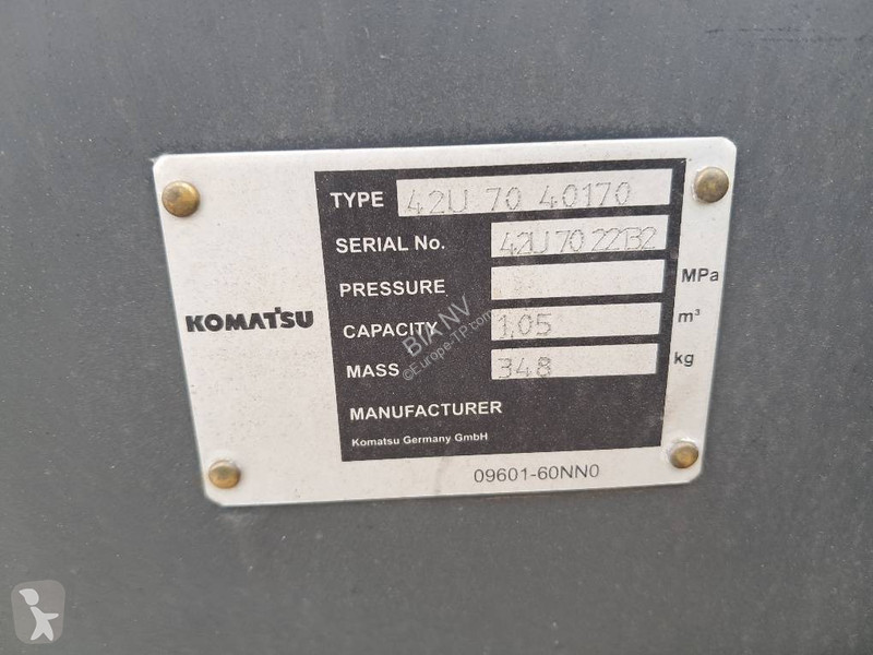 مُحمّلة Komatsu WA80M-8E0