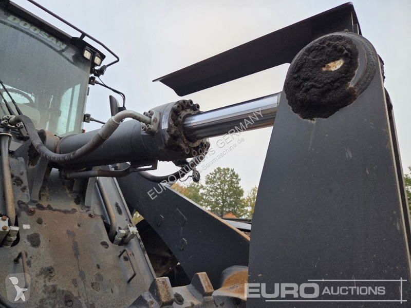 Shovel Doosan 7K