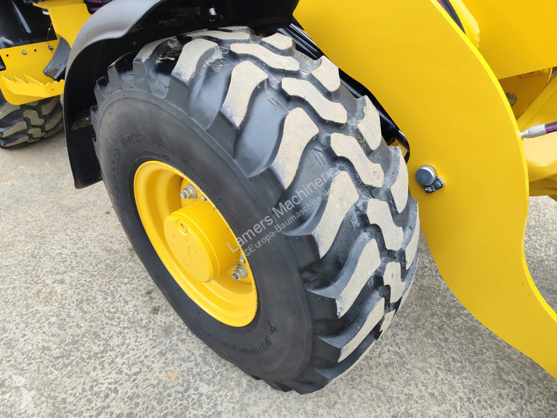 Shovel Caterpillar M .