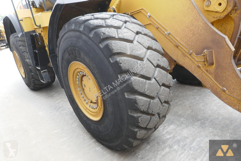 Nakladač Caterpillar 980M