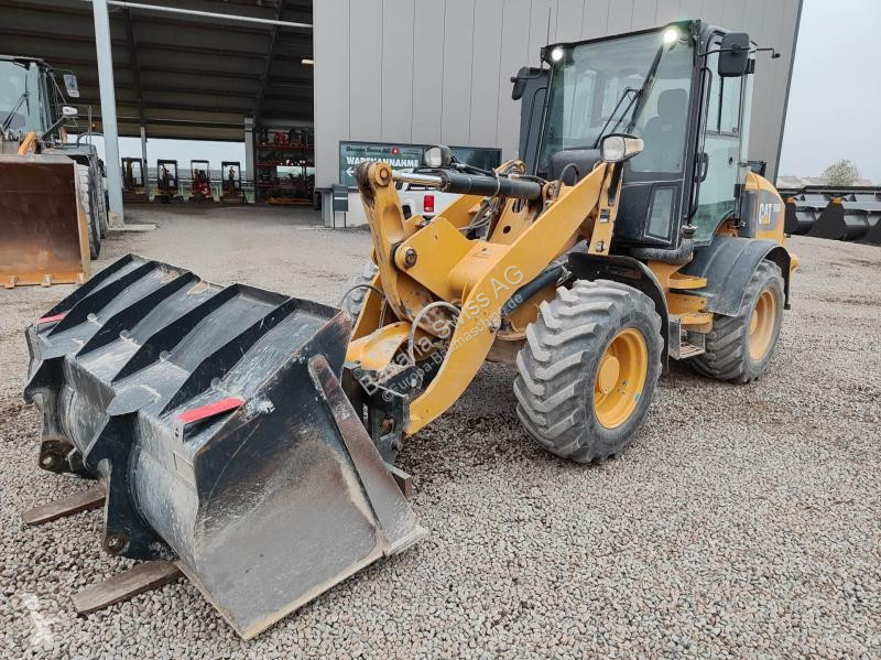 Shovel Caterpillar M