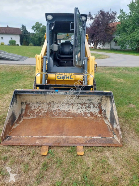 Shovel Gehl RT 175