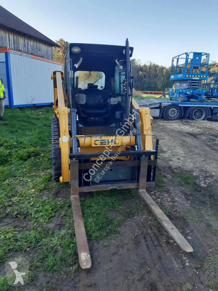 Shovel Gehl RT 175