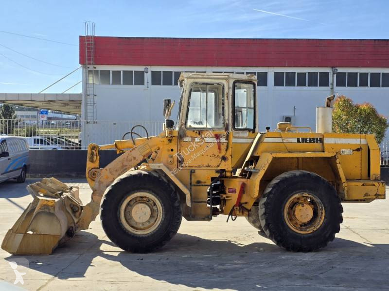 Pá carregadora Liebherr L521