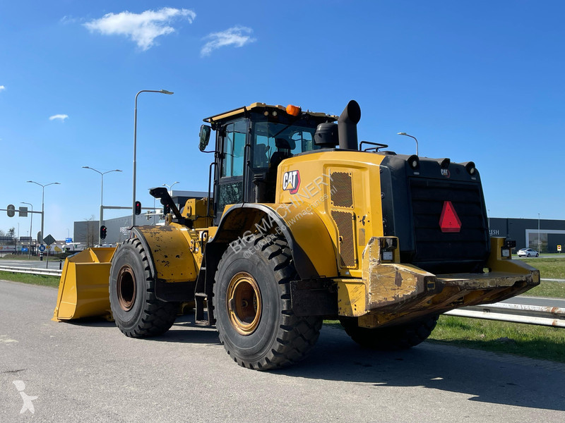 مُحمّلة Caterpillar 972M XE - CE / new tires /...