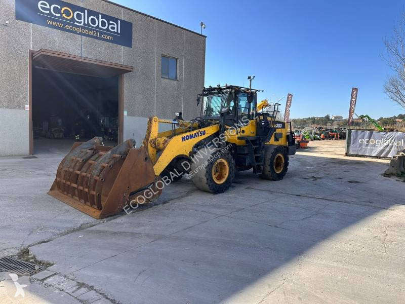Pala Komatsu 8EO