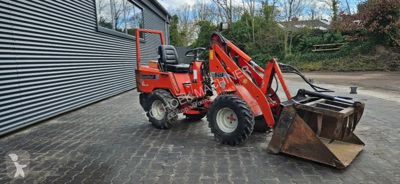Pala cargadora Schäffer 217