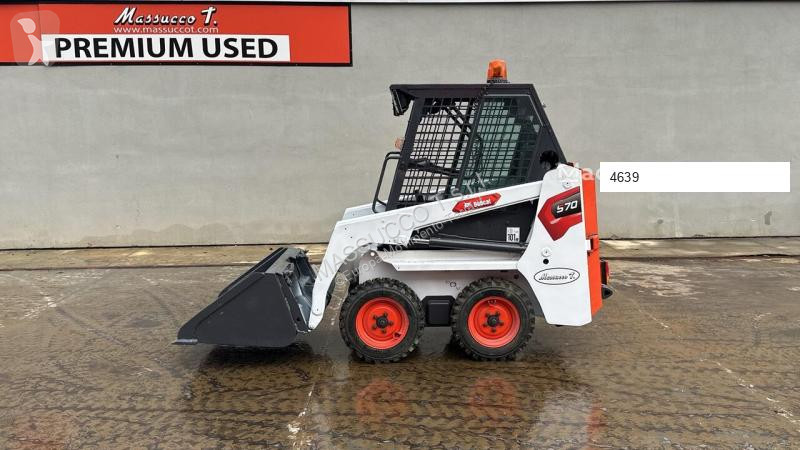 Shovel Bobcat