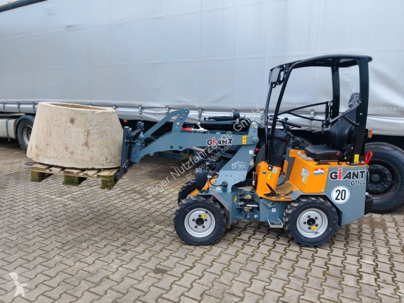 Pala cargadora  Giant 1100Y- Netto 24000.-€...