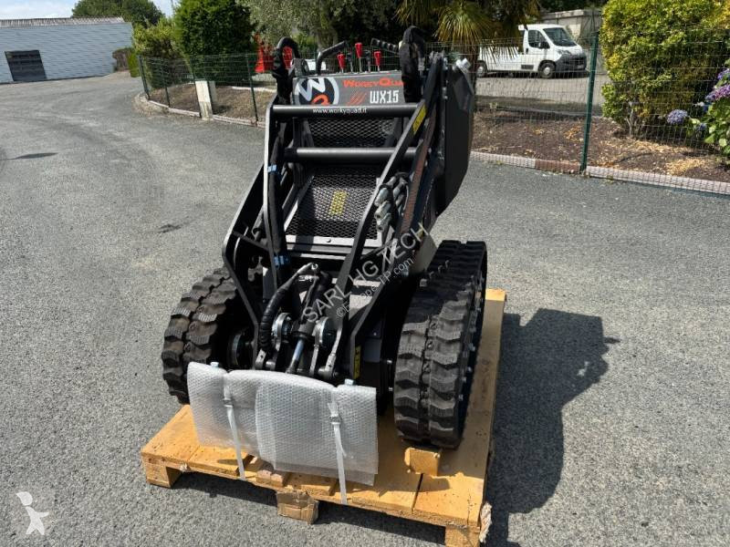 Pala cargadora Worky Quad WX15D