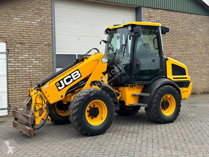 Shovel JCB SV A