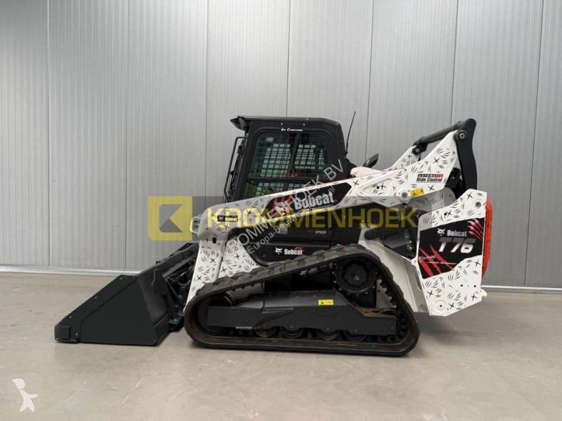 Shovel Bobcat T 76