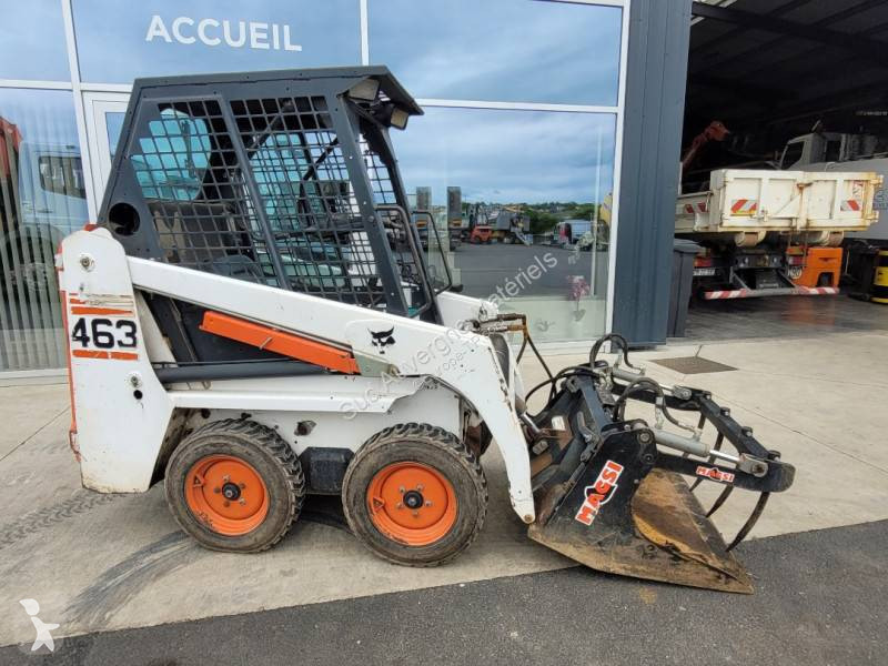 Shovel Bobcat