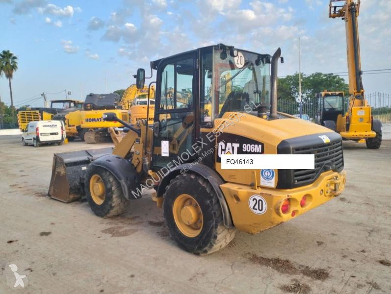 Pala cargadora Caterpillar 906M