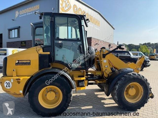 Shovel Caterpillar CAT 908 M