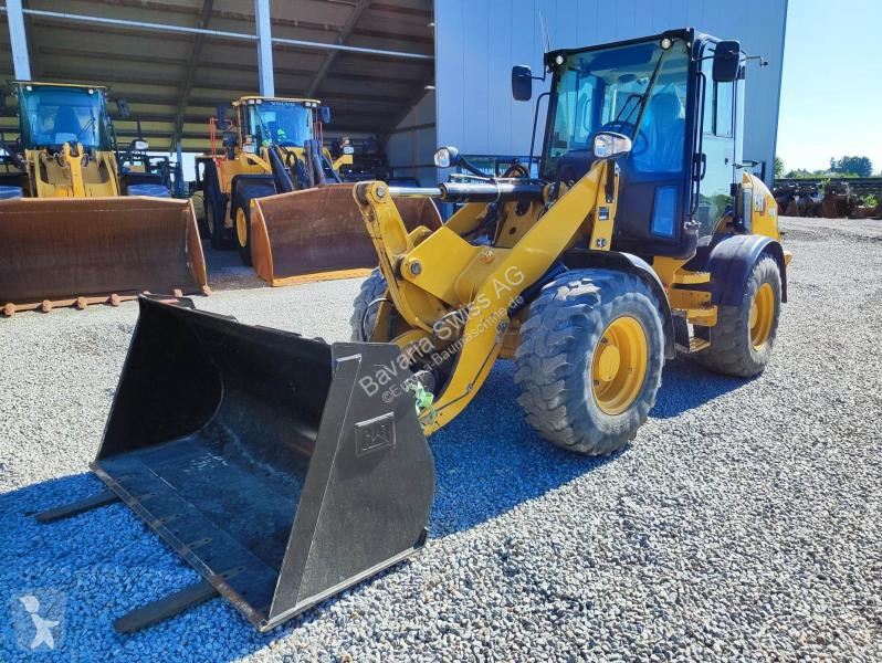 Shovel Caterpillar M